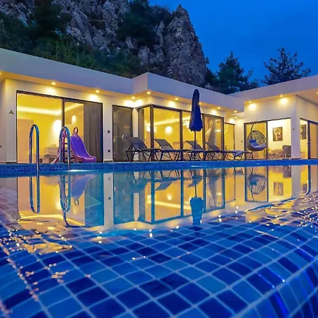 Schoene Mit Pool, Blick Auf Und Tal Dom wakacyjny Kalkan
